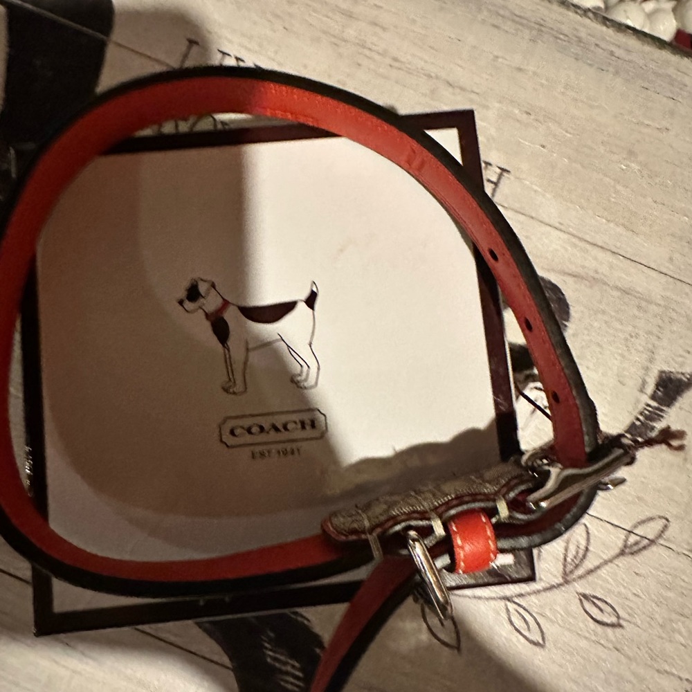 ******SOLD*******Coach medium size dog collar